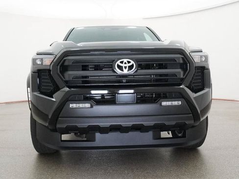 Used 2026 Toyota Tacoma SR5 AWD/4WD image 52