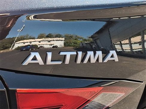 New 2025 Nissan Altima 2.5 SR w/ SR Premium Package image 12