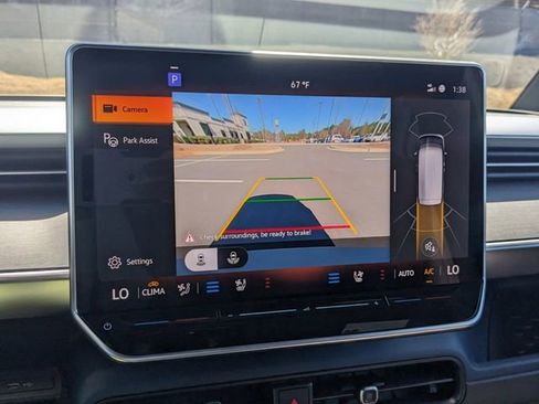 New 2025 Volkswagen ID. Buzz Pro S image 23