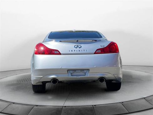 Used 2011 INFINITI G37 Journey w/ Premium Pkg image 4
