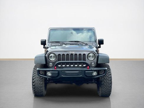 Used 2016 Jeep Wrangler Unlimited Rubicon AWD/4WD image 2