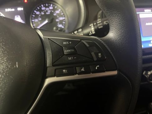 Used 2024 Nissan Kicks SV FWD image 15