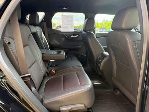Used 2024 Chevrolet Blazer RS w/ Enhanced Convenience Package FWD image 12