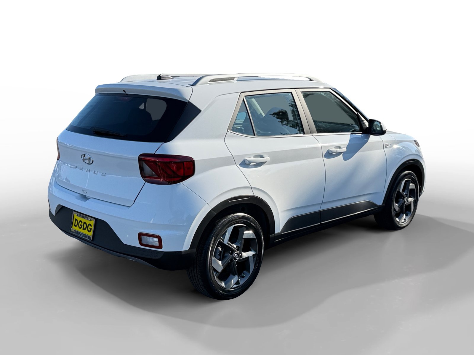 Certified 2026 Hyundai Venue SEL FWD image 5