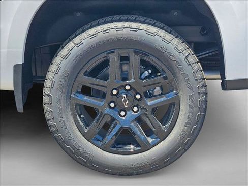 New 2026 Chevrolet Silverado 1500 RST w/ Dark Appearance Package AWD/4WD image 11