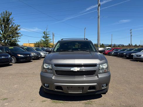 Used 2007 Chevrolet Avalanche LTZ w/ LTZ Preferred Equipment Group AWD/4WD image 8