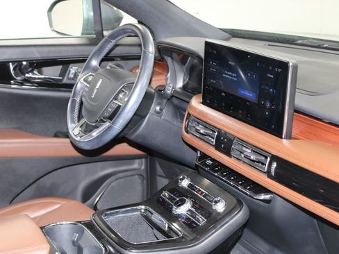 Used 2022 Lincoln Nautilus Reserve w/ Equipment Group 201A image 32