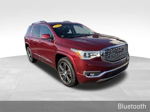 Used 2018 GMC Acadia Denali w/ Technology Package FWD image 3