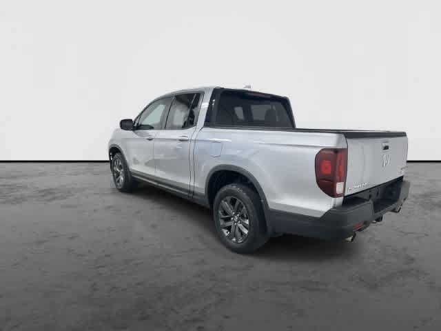 Used 2023 Honda Ridgeline Sport image 2