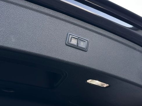 Used 2020 Audi Q5 2.0T Premium image 18