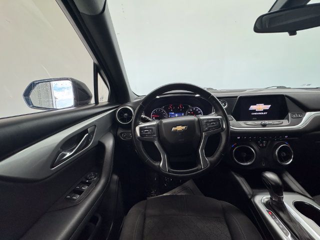 Used 2019 Chevrolet Blazer LT FWD image 23