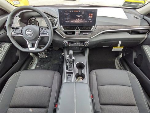 New 2025 Nissan Altima 2.5 SV w/ SV Premium Package image 15