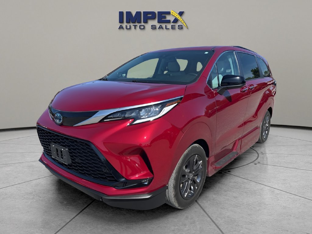 Used 2024 Toyota Sienna XSE w/ XSE Plus Package AWD/4WD image 1