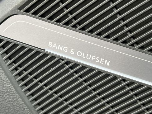 Used 2023 Audi SQ5 Premium Plus w/ Premium Plus Package image 36