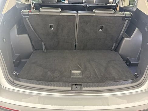 Used 2024 Volkswagen Atlas SE image 28