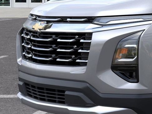 New 2026 Chevrolet Equinox LT w/ Safety and Technology Package FWD image 15