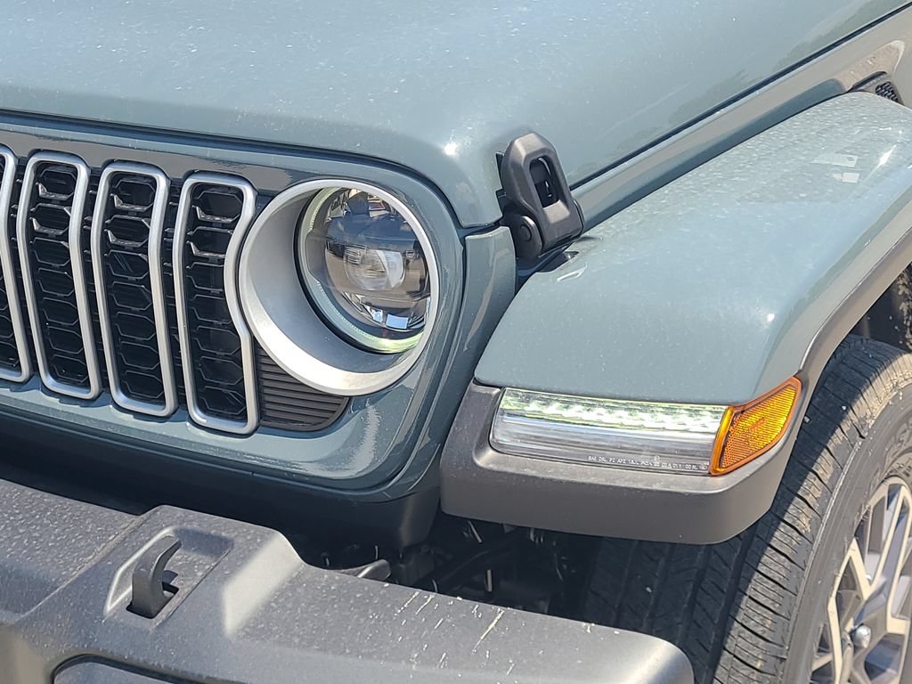 New 2026 Jeep Wrangler Unlimited Sahara AWD/4WD image 23