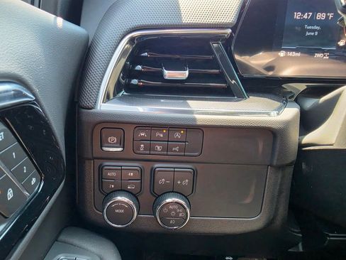 Used 2026 Chevrolet Tahoe RST w/ RST Performance Edition AWD/4WD image 21
