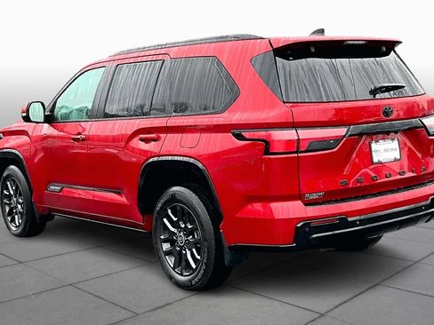 Certified 2024 Toyota Sequoia Platinum image 10