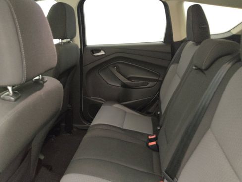 Used 2017 Ford Escape SE image 18