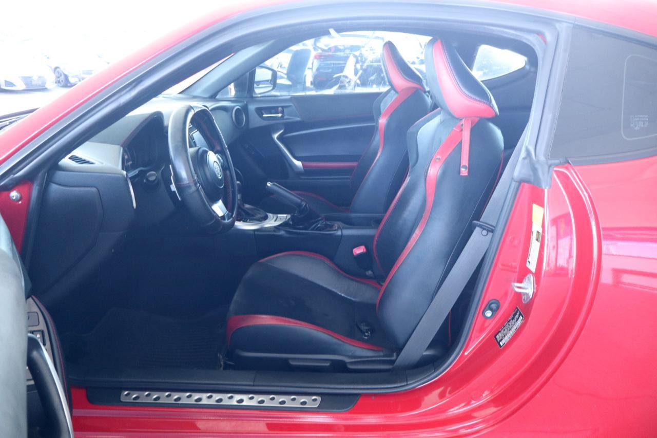 Used 2020 Toyota 86 RWD image 17