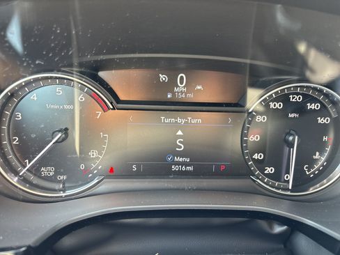 Used 2025 Cadillac XT6 Luxury FWD image 13