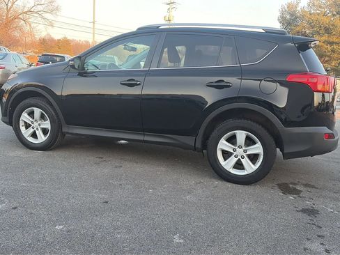 Used 2013 Toyota RAV4 XLE image 8