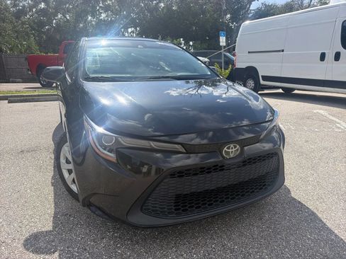 Used 2020 Toyota Corolla LE FWD image 5