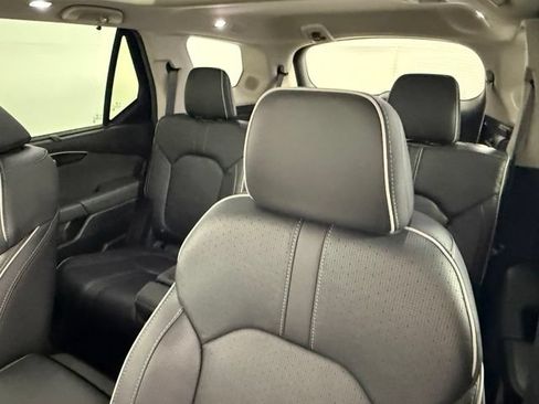 Used 2025 Honda Pilot Elite image 35