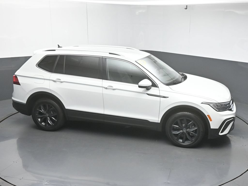 Used 2024 Volkswagen Tiguan SE FWD image 50