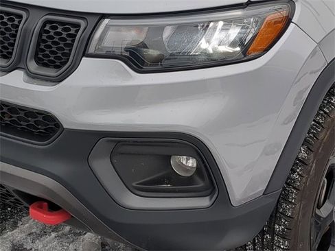 Used 2024 Jeep Compass Trailhawk image 10