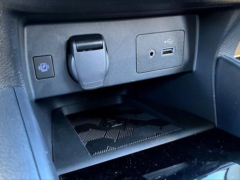 New 2025 Nissan Versa SV w/ Trunk Package image 19