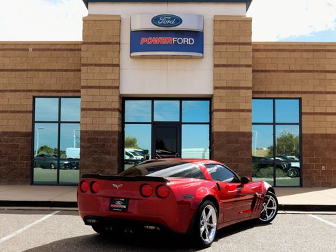 Used 2011 Chevrolet Corvette Grand Sport w/ Preferred Equipment Group RWD image 6