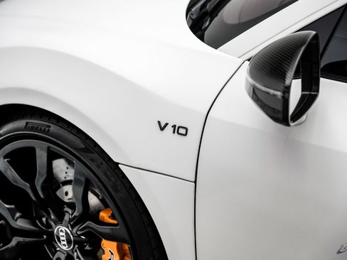 Used 2010 Audi R8 V10 image 39