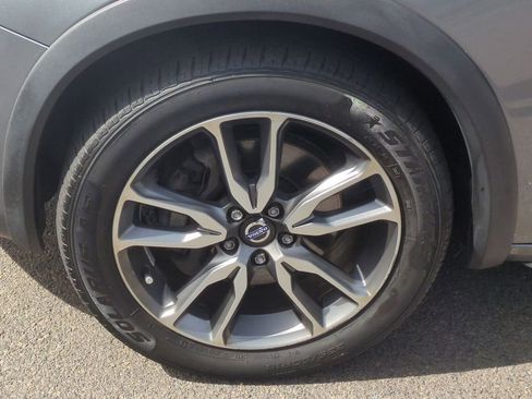 Used 2016 Volvo V60 T5 Cross Country w/ Convenience Package AWD/4WD image 10