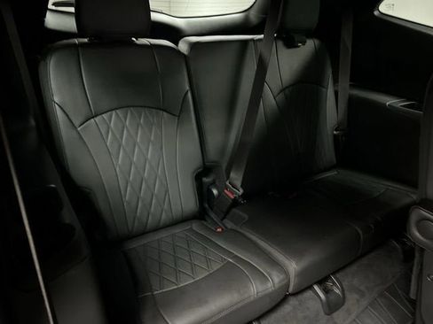 Certified 2024 Buick Enclave Avenir w/ Avenir Technology Package AWD/4WD image 28