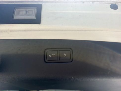 Used 2025 Genesis GV70 2.5T AWD/4WD image 20