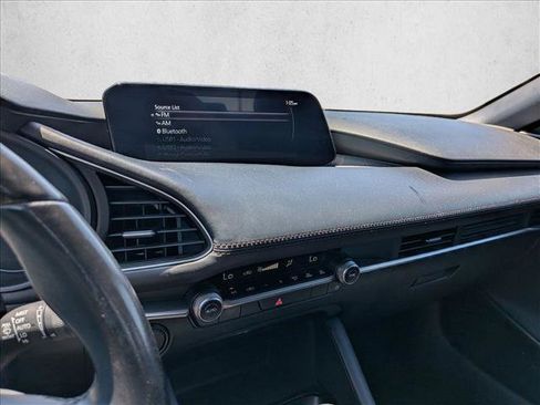 Used 2024 MAZDA MAZDA3 s FWD image 13