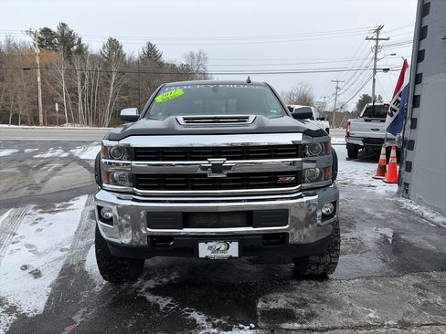 Used 2017 Chevrolet Silverado 2500 LTZ w/ Duramax Plus Package image 3