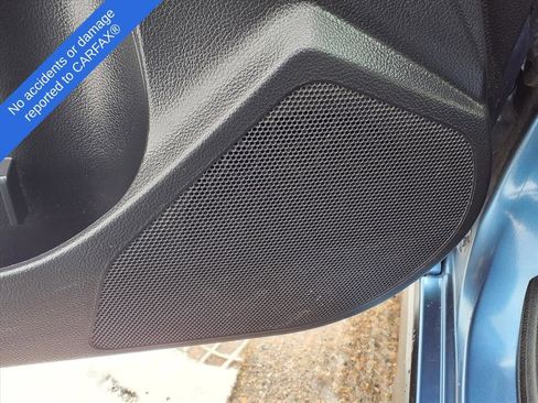 Used 2015 Subaru Crosstrek 2.0i image 17