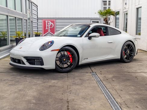 Used 2024 Porsche 911 Carrera 4 GTS image 2