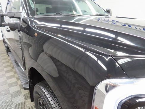 Used 2025 Ford F250 Lariat w/ Black Appearance Package image 33