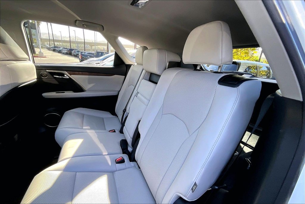 Used 2022 Lexus RX 350L FWD w/ Premium Package image 15