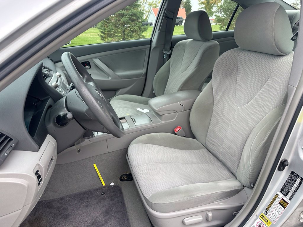 Used 2011 Toyota Camry LE w/ LE Extra-Value Pkg FWD image 14