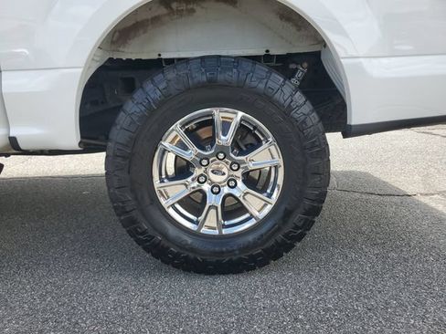 Used 2017 Ford F150 XLT w/ Equipment Group 302A Luxury AWD/4WD image 17