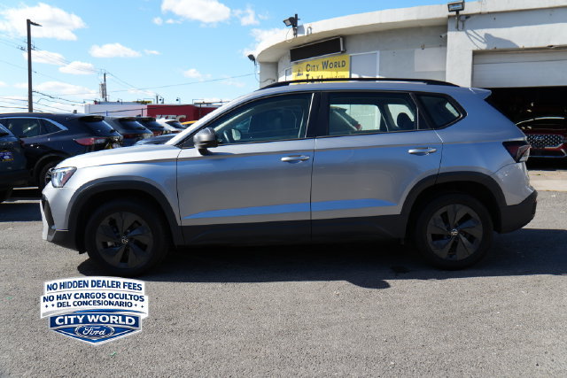 Used 2025 Volkswagen Taos S FWD image 5