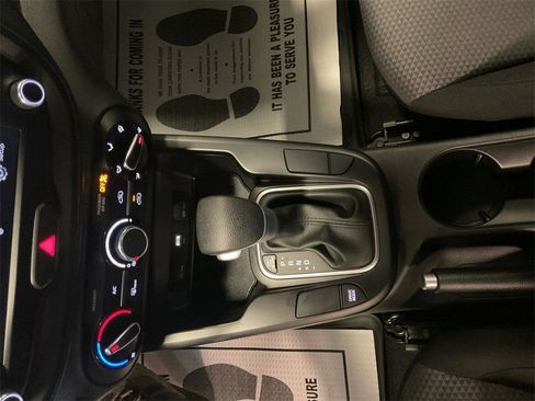 Used 2023 Kia Soul LX image 18