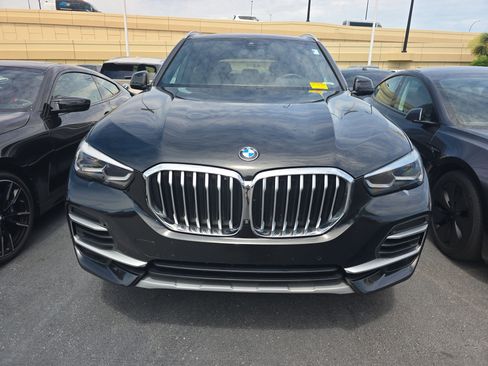 Certified 2023 BMW X5 sDrive40i w/ Premium Package RWD image 2