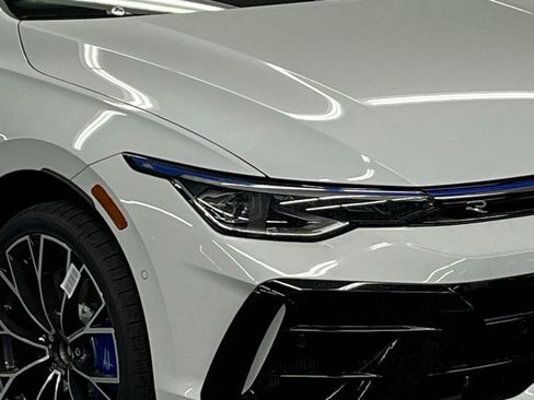 New 2026 Volkswagen Golf image 40