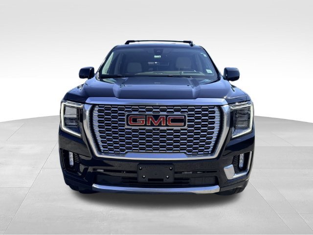 Used 2021 GMC Yukon Denali w/ Denali Premium Package AWD/4WD image 2